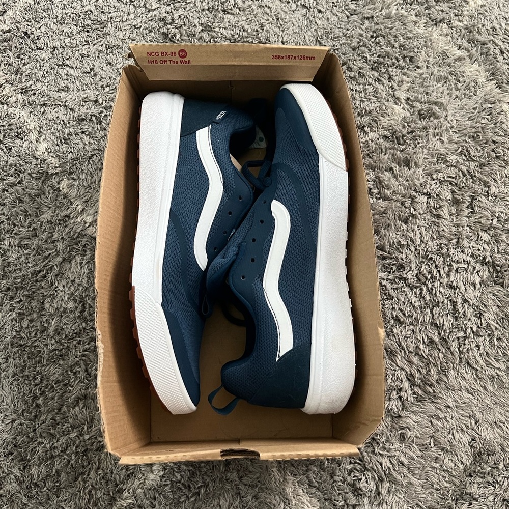 nwt vans shoes